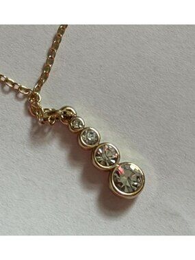 Unbranded Gold Tone Dainty Chain W/ 4 Tier Drop Pendant-NWOT